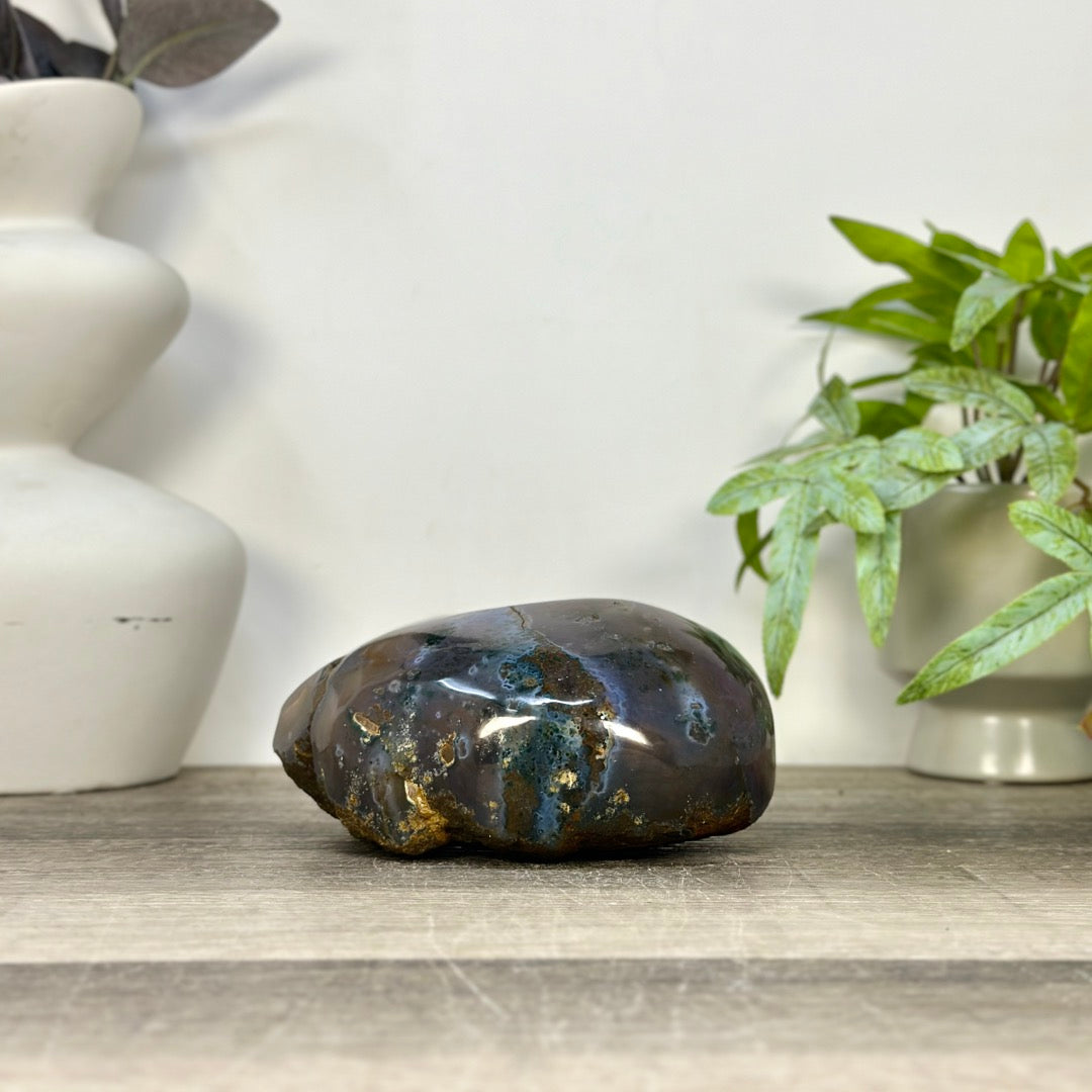 Natural Amethyst Geode with agate Shell - STGE0117