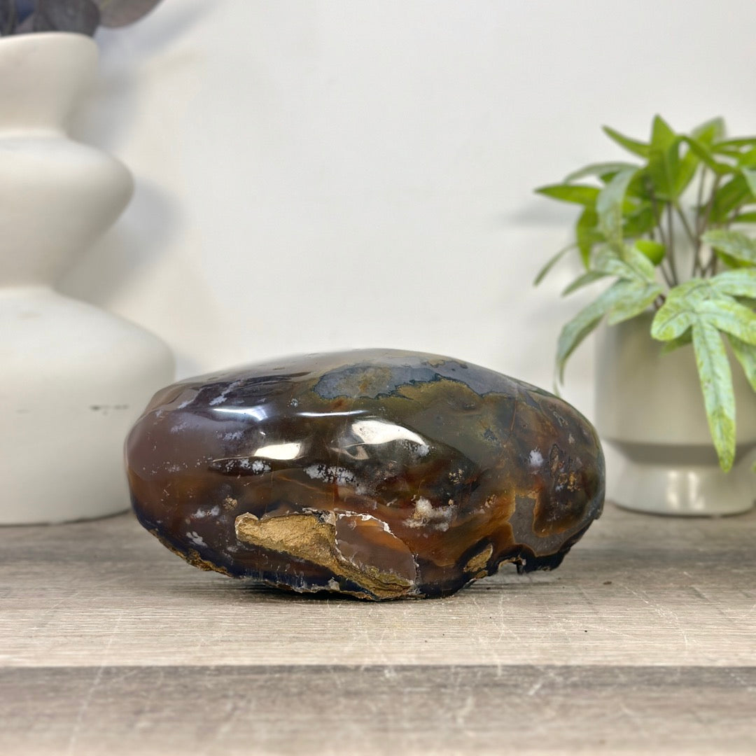 Natural Amethyst Stone Geode from uruguay - STGE0111