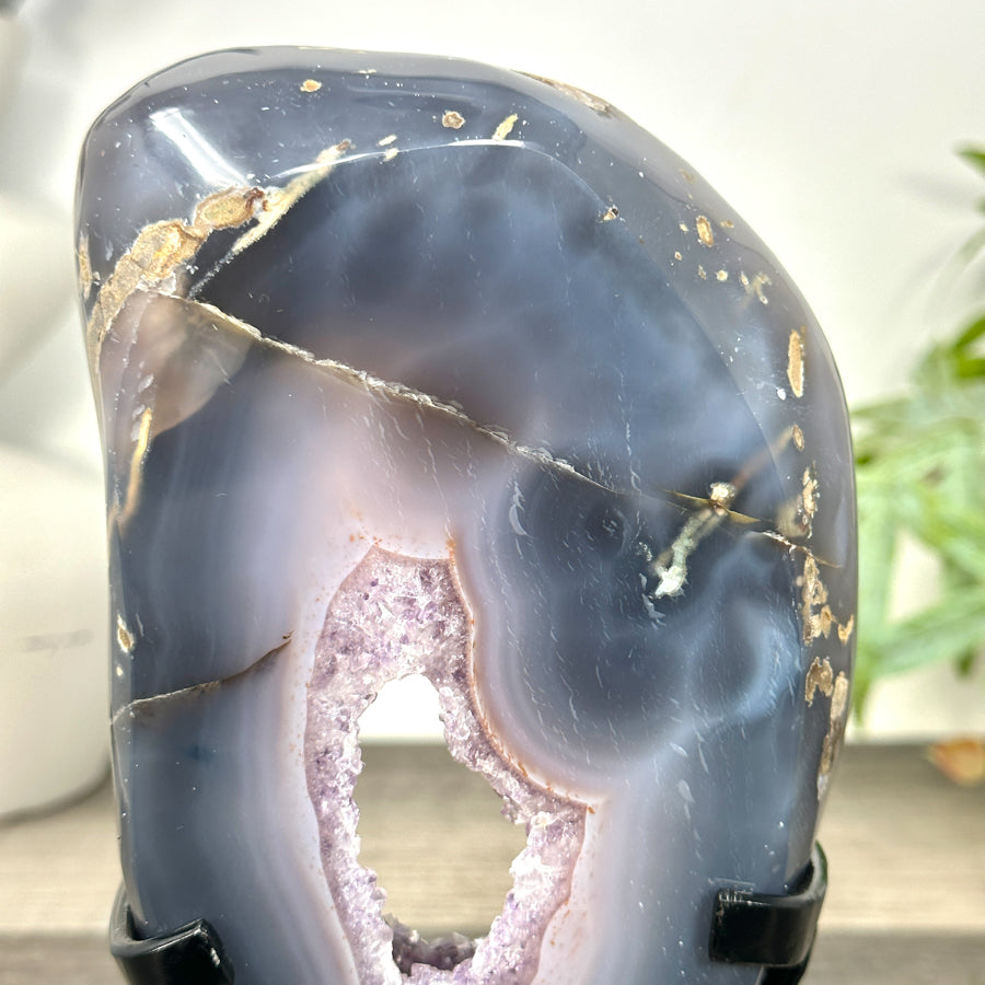 Amethyst &amp; Agate Portal on Stand - MWS3239