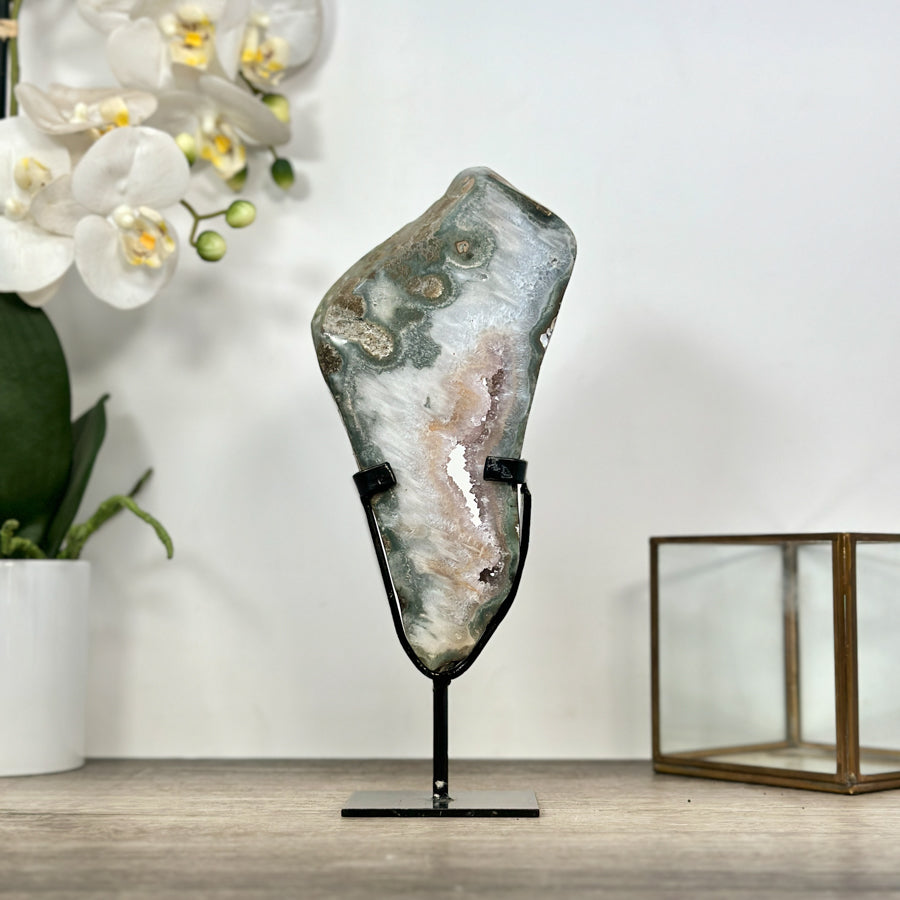 Natural Quartz Stone Slice on Metal Stand - MWS3003