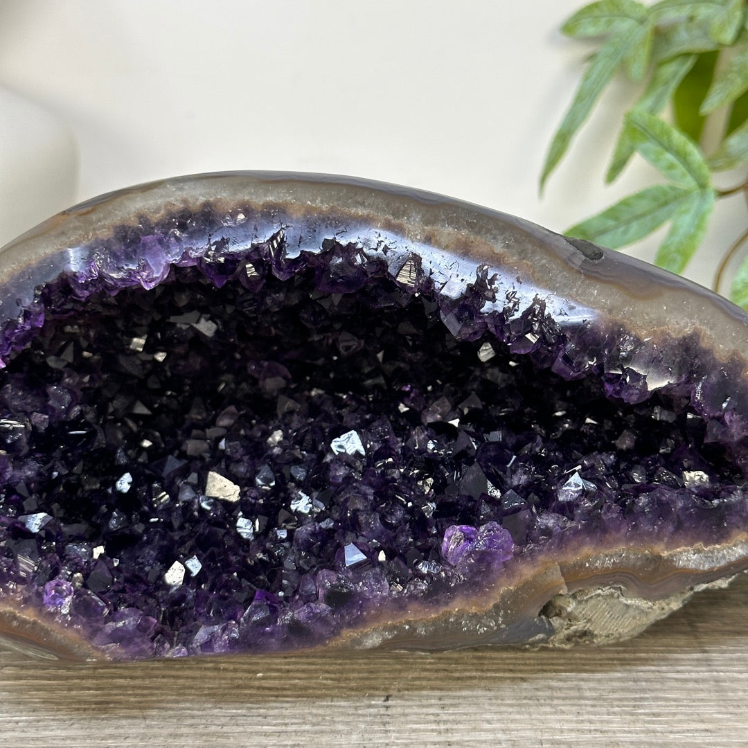Top Quality Natural Amethyst Geode for Home Decor - STGE0068