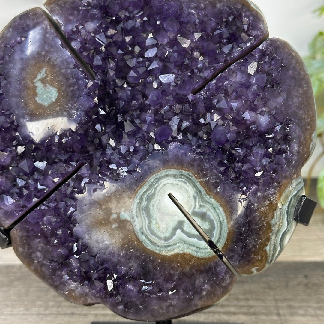 Large Lucky Amethyst &amp; Green Jasper Clover on Metal Stand - MWS3277