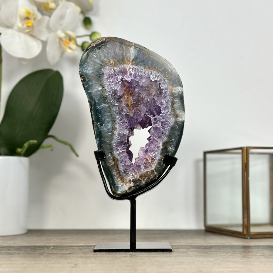 Amethyst &amp; Quartz GEode Slice oin Metallic Stand - MWS2904