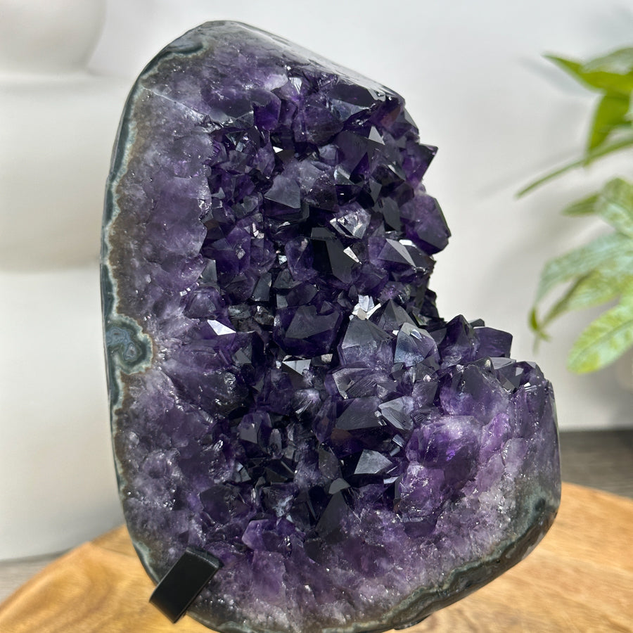Top Grade Natural Amethyst Stone Statement Piece - MWS3054