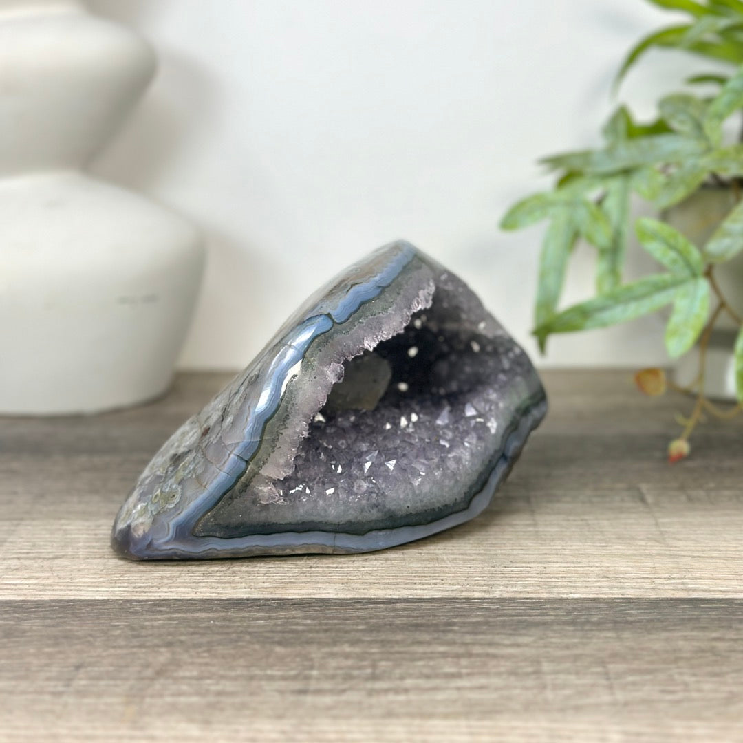 Blue Agate &amp; Amethyst Natural Geode - STGE0036