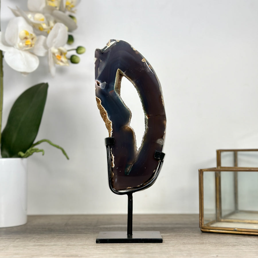 Natural Agate &amp; Quartz Druzy Stone Portal with Metal Stand - MWS2233