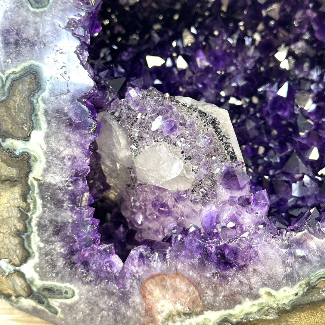 Huge A Grade Amethyst Geode with unique Calcite Crystal Formation - STGE0055