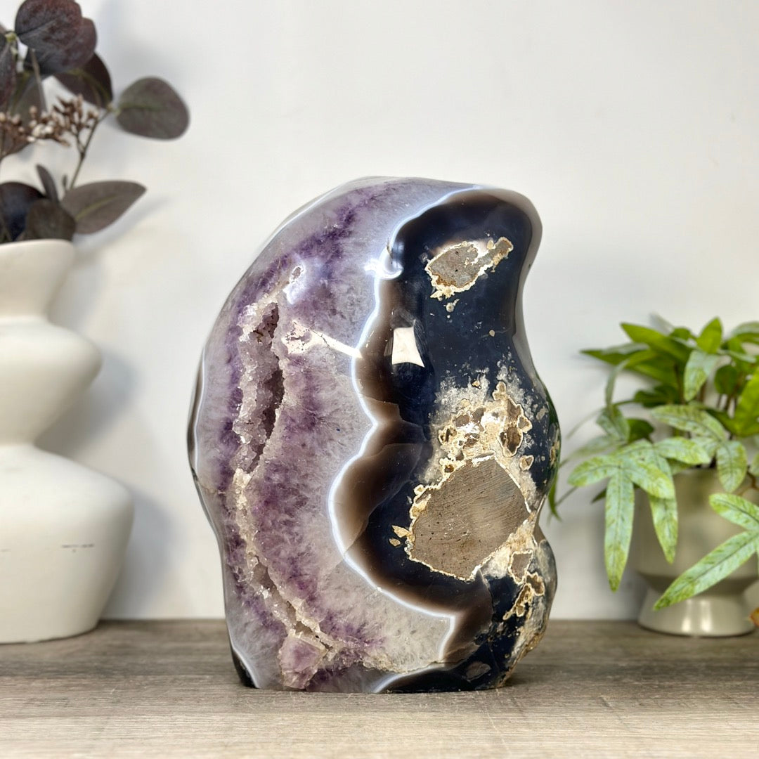 Uruguayan Amethyst &amp; Agate Polished Statement Piece - CBP1432