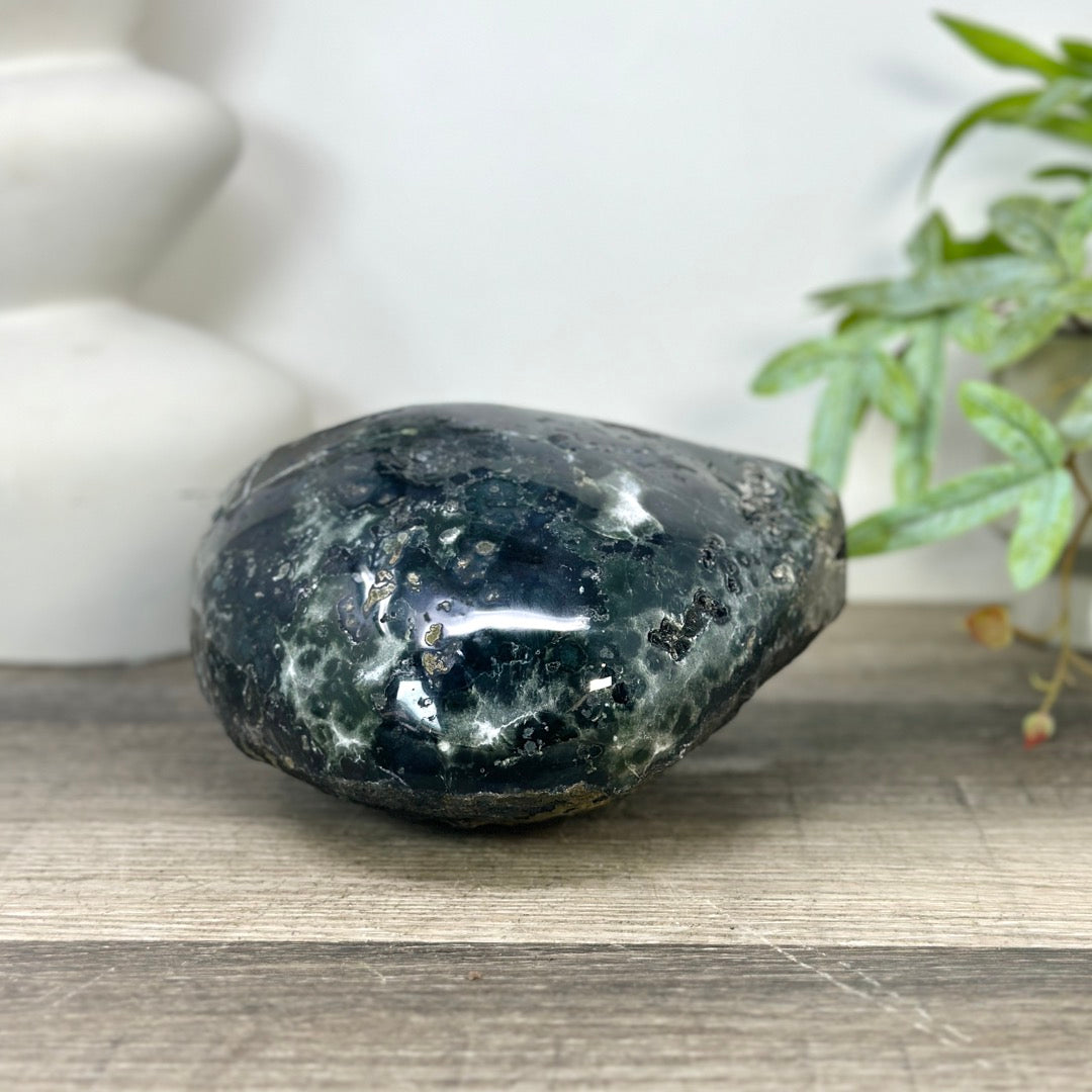 Natural Amethyst Geode with Quartz Shell - STGE0041