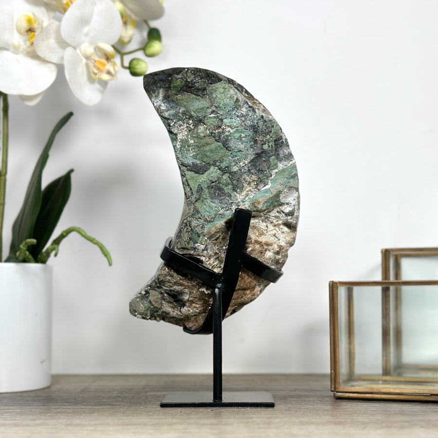 Outstanding Amethyst &amp; Agate Moon Carving - MWS2370