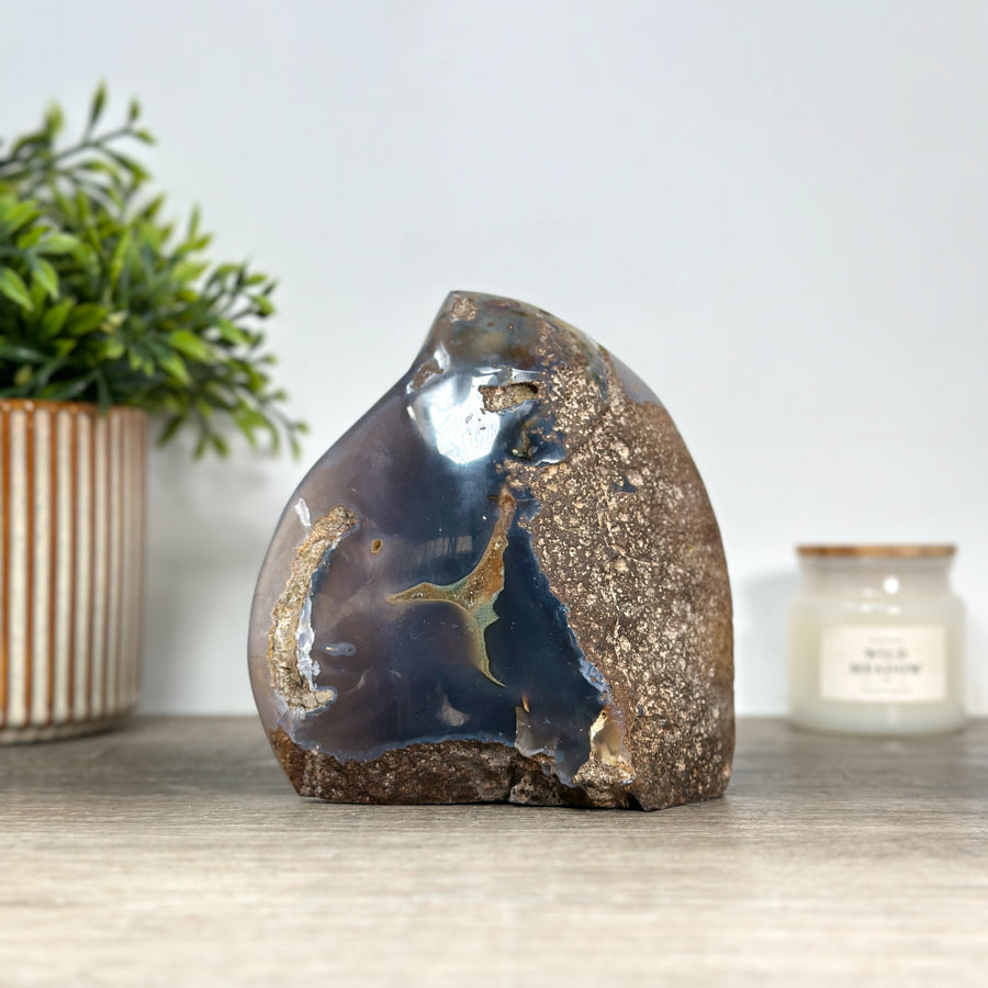 Agate &amp; Green Quartz Flame Carving - FST0156