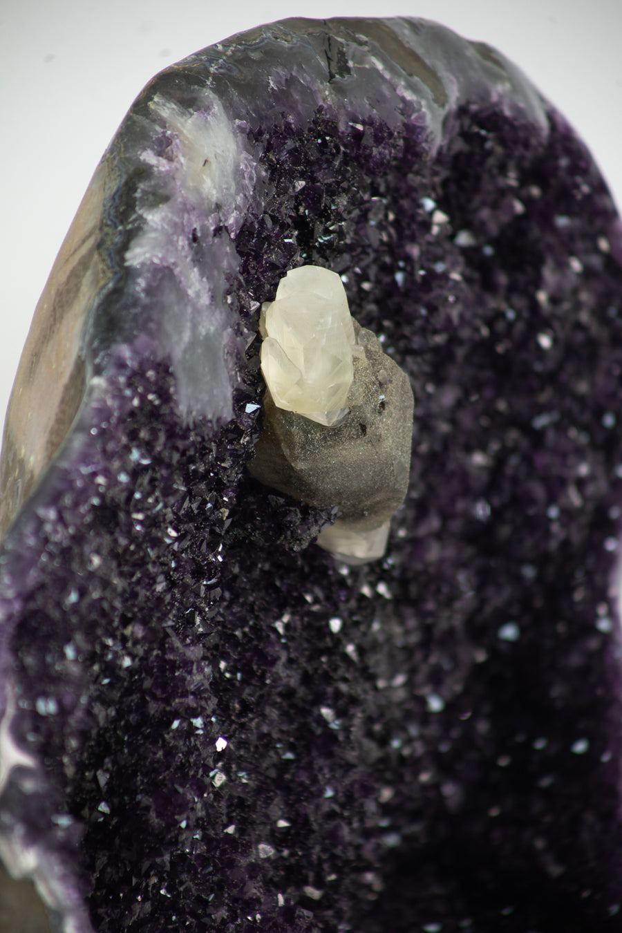 Magnificent Masive Natural Amethyst Geode with Unique Calcite Specimen - AWS1453