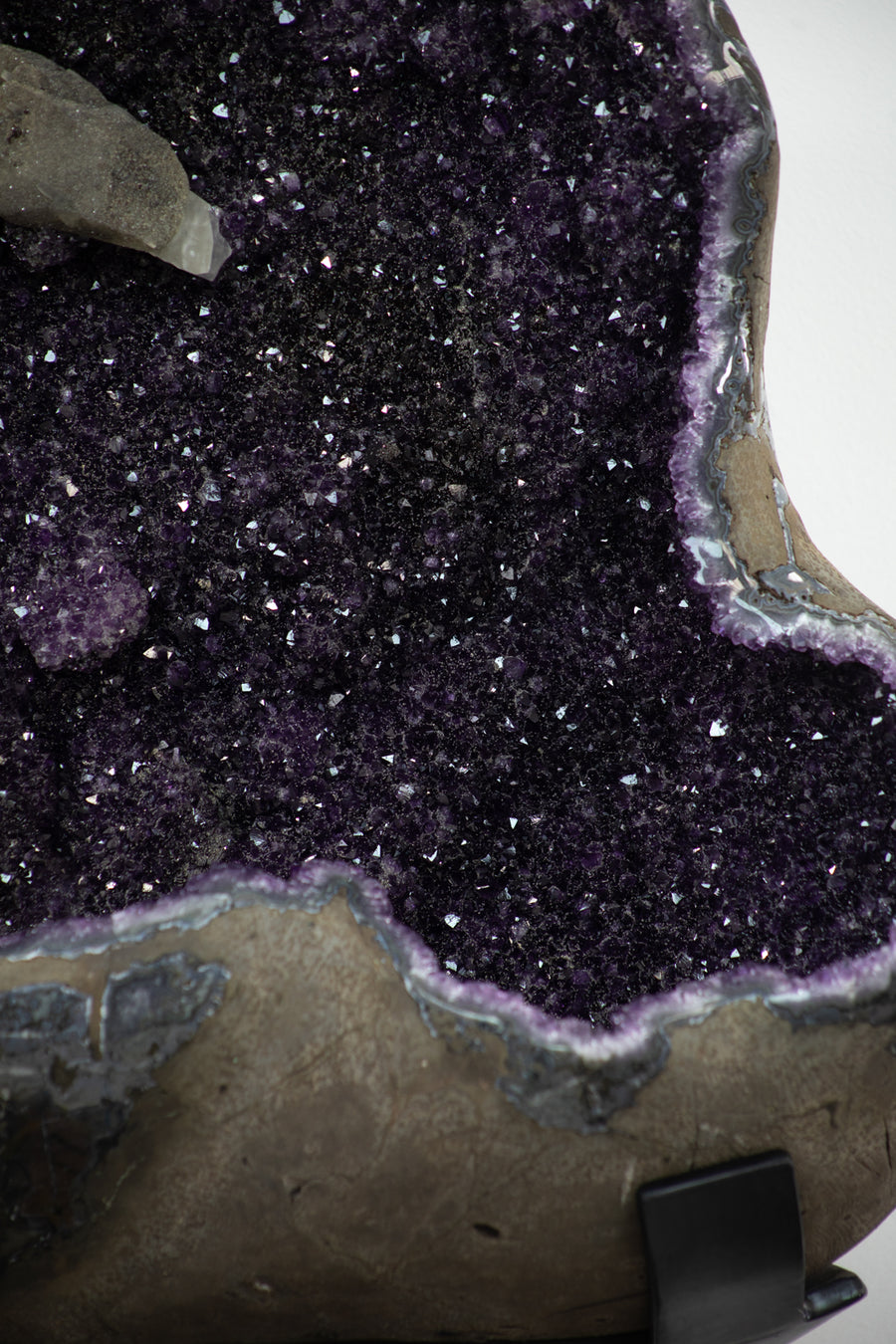 Magnificent Masive Natural Amethyst Geode with Unique Calcite Specimen - AWS1453