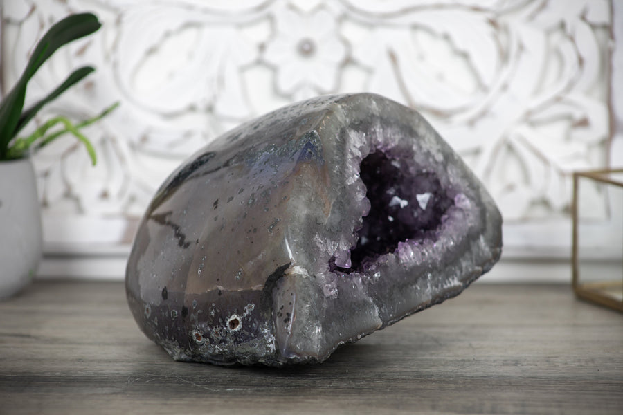 Outstanding Natural Amethyst Stone Geode - AMGE0077