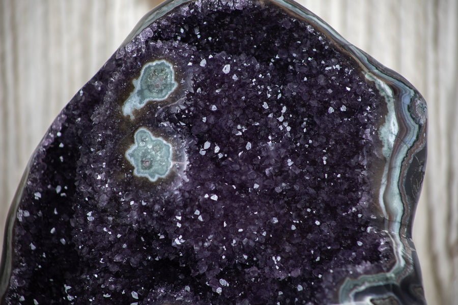 Outstaning Natural Amethyst Stone Geode - AWS0705