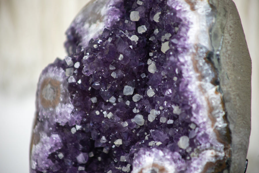 Beautiful Amethyst Stone Geode with Calcite Crystal Inclusiones - AWS0474