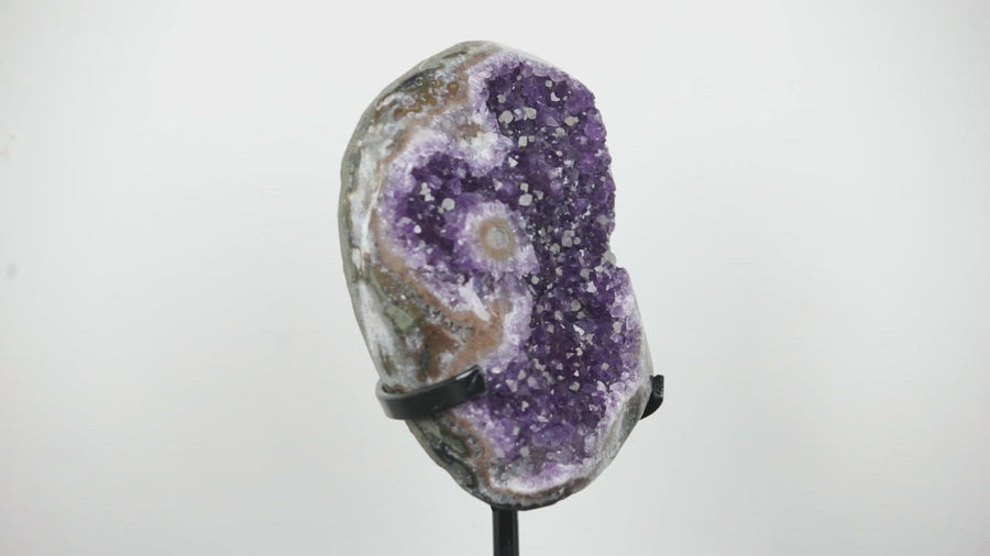 Beautiful Amethyst Stone Geode with Calcite Crystal Inclusiones - AWS0474